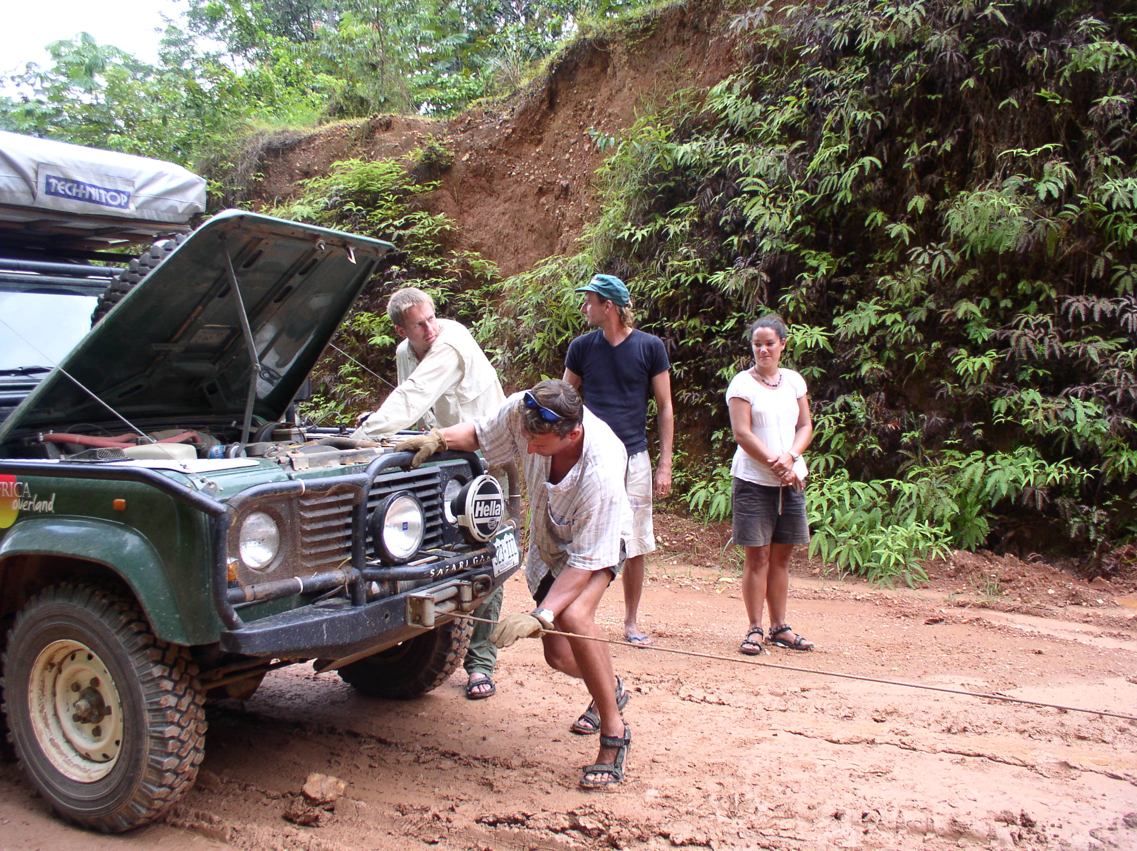 Using our winch to help other travelers